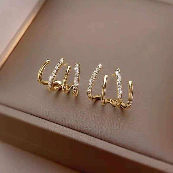 Rhinestone Stud Earrings Sparkling Rhinestone Huggie Earrings Lightweight Stainless Steel Studs for Commute Anti-allergy Claw Shape Design Jewelry Women Party Earrings